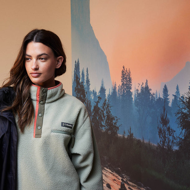 Stay Cosy Outdoors: The 5 Best Fleece Options for Women